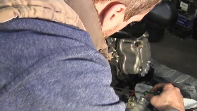 СВОИМИ РУКАМИ Ремонт скутера Honda SH 125i