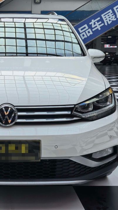 Volkswagen Touran L 2021