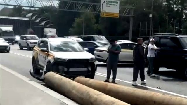 Жуткая авария в Москве с участием такси