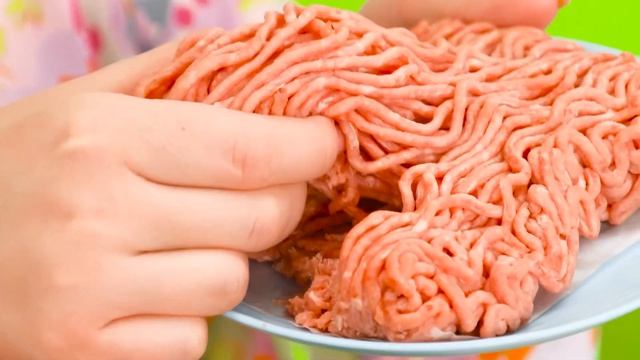 Кулинарный Челлендж# Уэнсдей Против Бабушки # Секретные Лайфхаки и Гаджеты от DaGaDa Challenge
