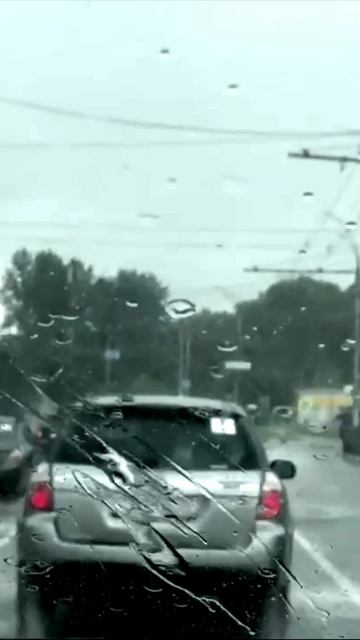 Прошел сильный дождь в Брянске