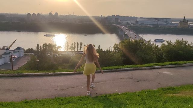 В городе N