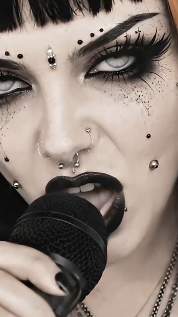 BEHIND BLUE EYES 🖤 Gothic Metal Female Vocalist Cover #Shorts  #gothicmetal #metal #cover #mavira