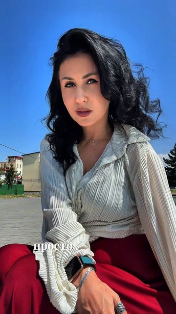 Тебя всегда будут осуждать) Выбирай СВОЙ ПУТЬ! На мне шикарные брюки палаццо в красном цвете😍