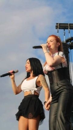 t.A.T.u