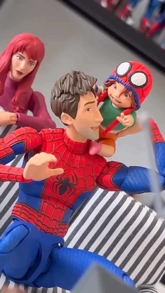 ПИТЕР ПАРКЕР ЧЕЛОВЕК ПАУК | SPIDER MAN MARVEL