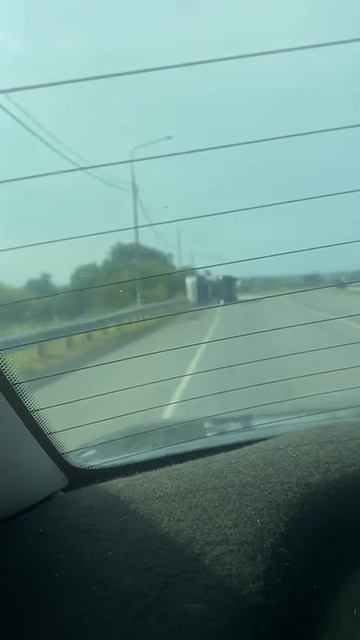 Фура снова перевернулась на подъезде к Омскому мосту 22.07.2026