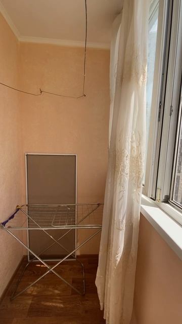 Анапа, одна комнатная квартира 42м2. До моря 20 пешком. Тел 89620440743.
