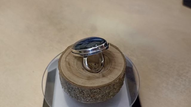Серебряное кольцо с ЛАБРАДОРИТОМ. левин павел серебро.