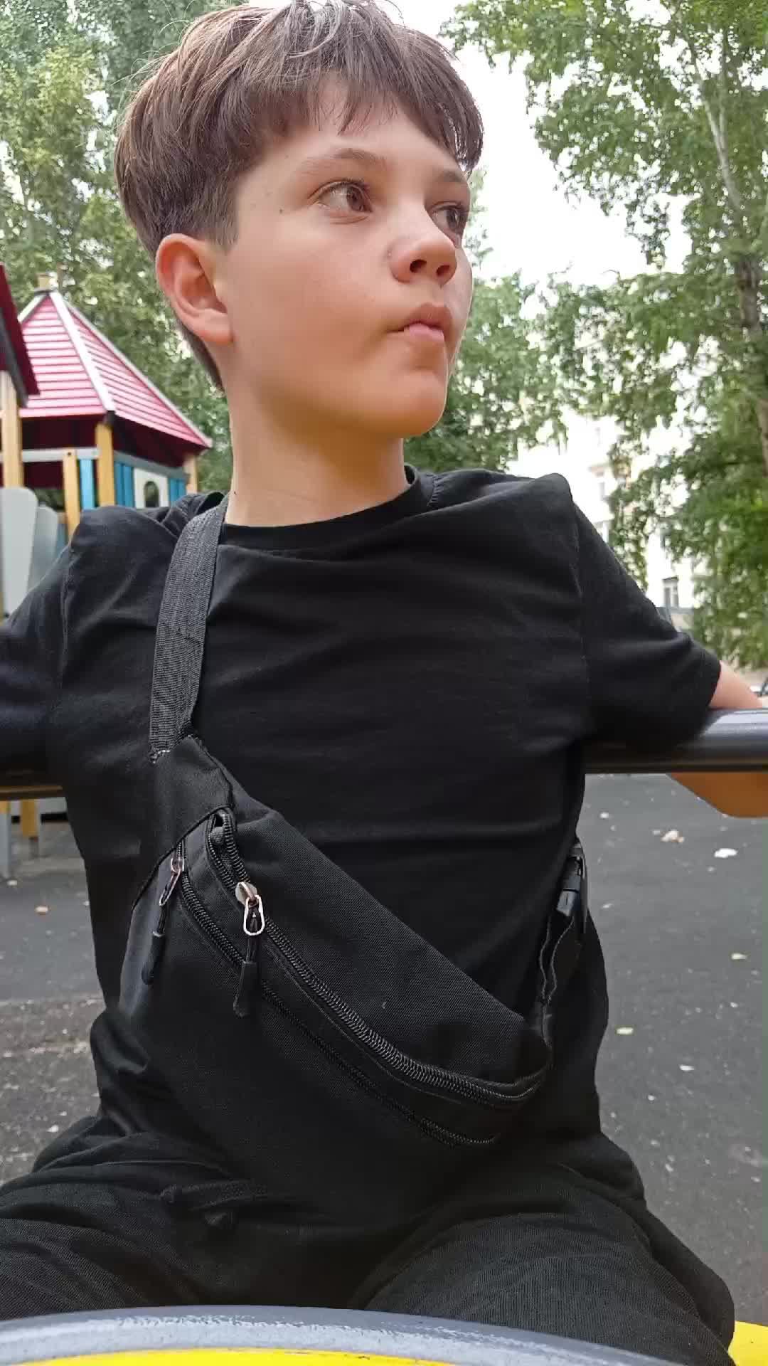 РАСКАЗЫВАЕМ АНЕКДОТЫ