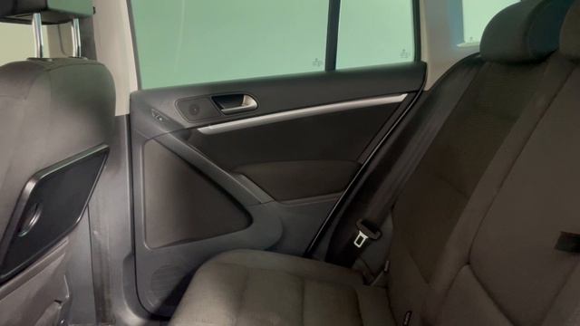 Volkswagen Tiguan 03487