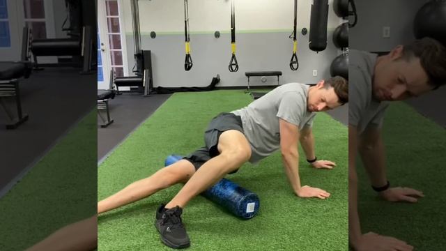 Foam Roll IT Band Раскатка МФР широкой фасции бедра