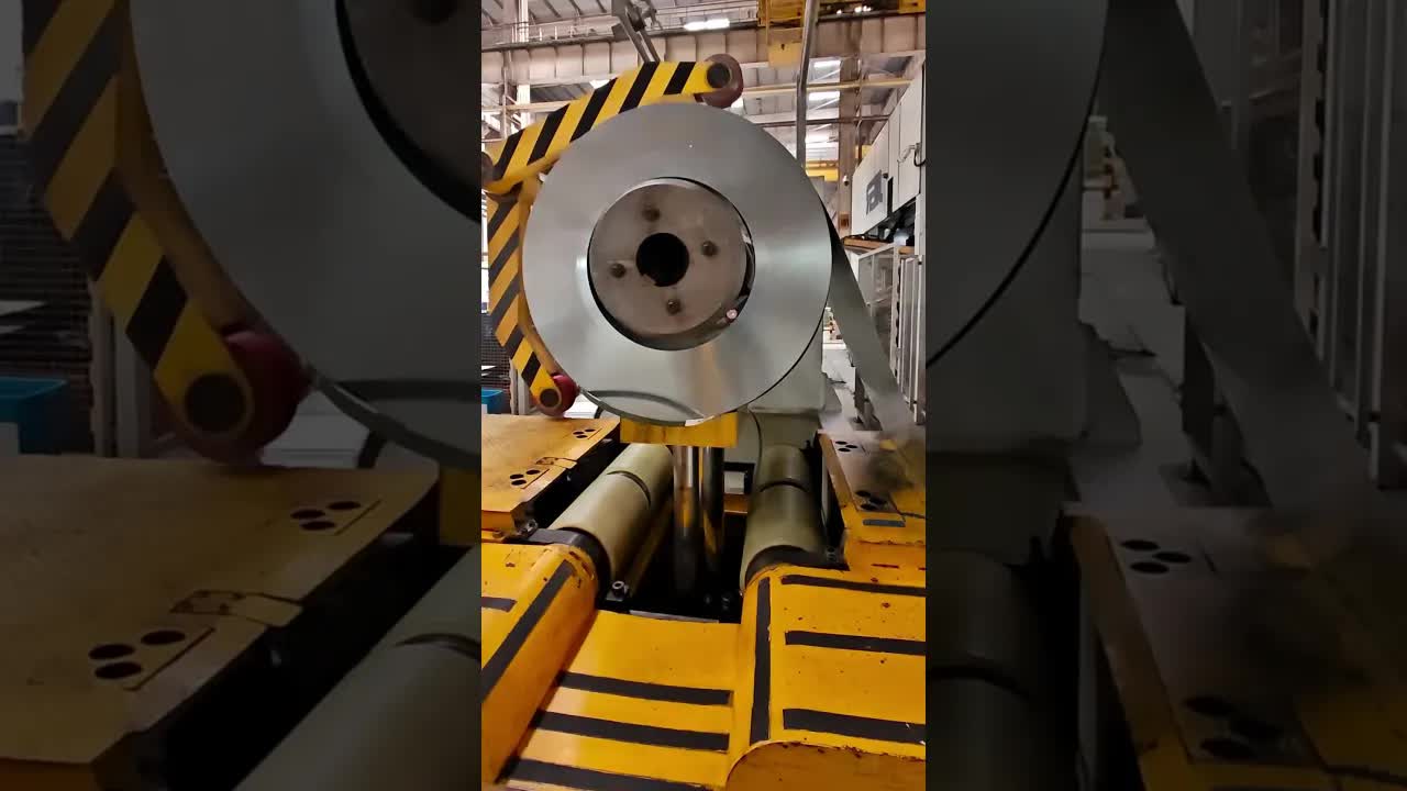 ⚙️ Внутри штамповочного цеха! #технологии #инженерия #производство