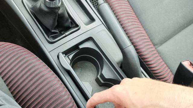 Mazda 3 2 л
