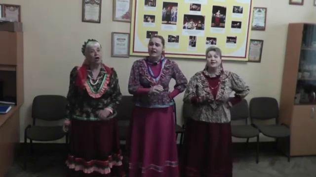 я сама героя провожала