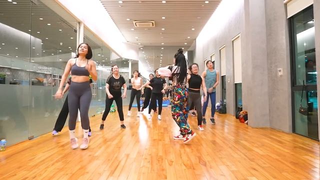 Eva Zumba 250927