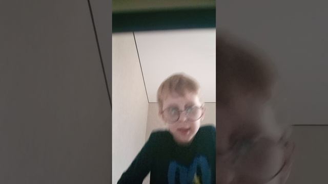 Макс из мальчика делает челлендж номер два