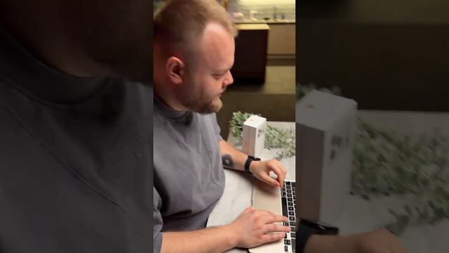 Розыгрыш десяти IPhone среди покупателей