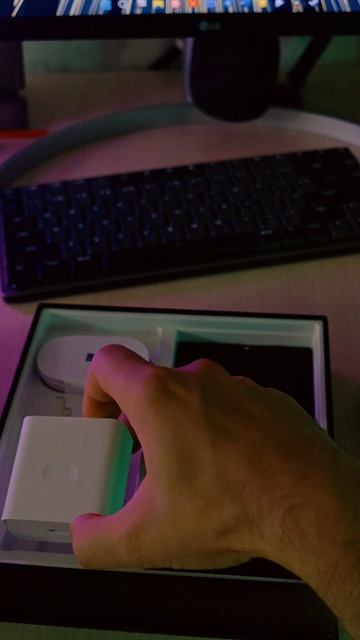 你好, мой Oppo Find X9 Ultra 1 Tb CH-версия с ESIM!