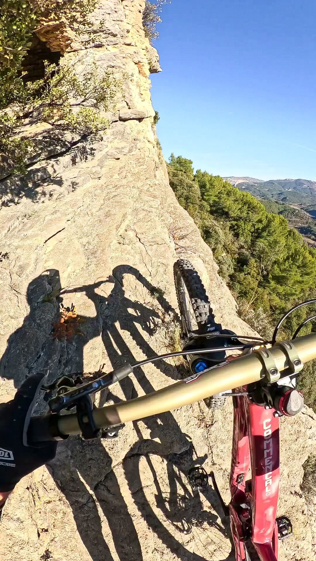 PROVENCE ☀️ Scouting New Places 👌 #Cave #line #Cliff #ride #mtb