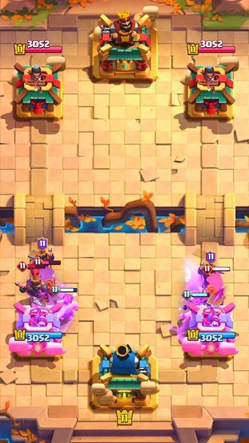 ОНА КОНТРИТ ПОЧТИ ВСЁ! ЭВОЛЮЦИЯ ЭЛИТНЫХ ВАРВАРОВ В CLASH ROYALE!