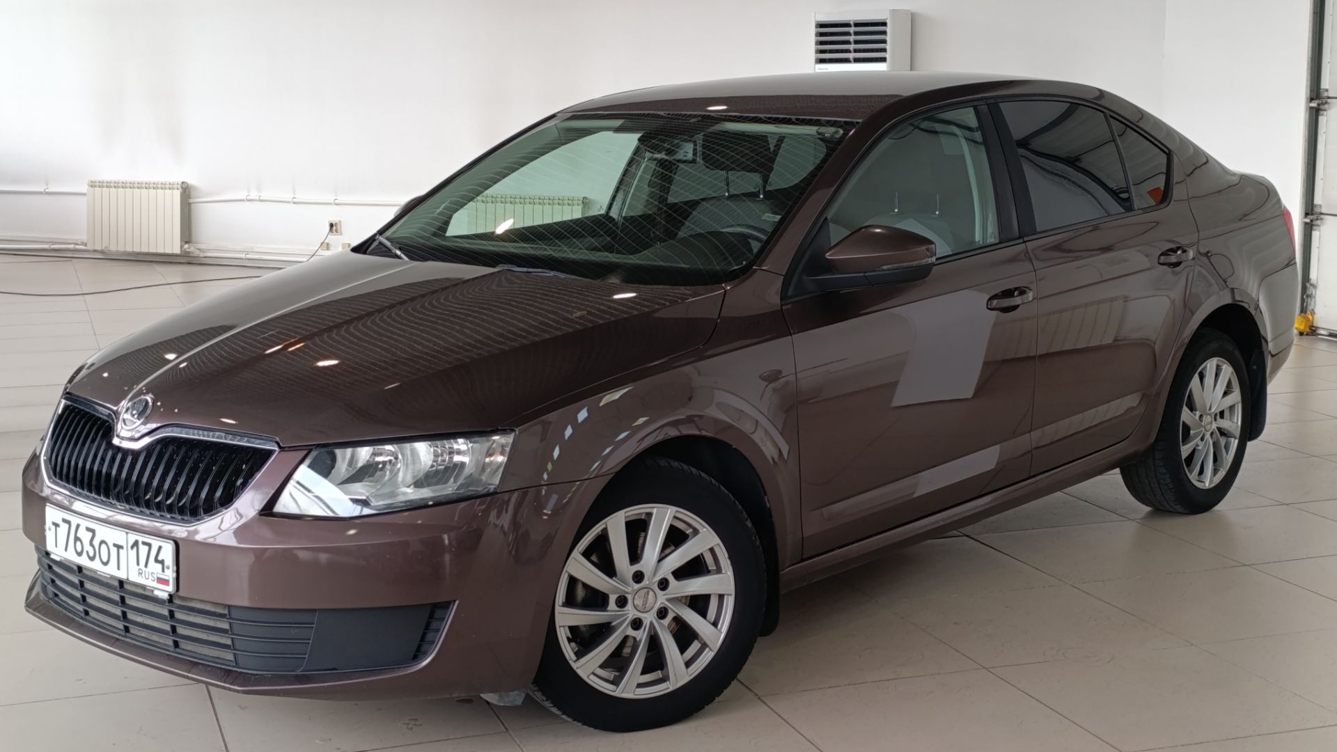 Обзор автомобиля SKODA OCTAVIA год 2013