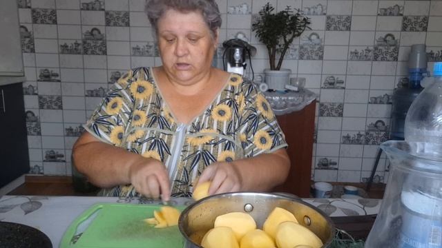 30 июля КАРТОШКА ЖАРЕНАЯ КАРТОШКА ПАРЕНАЯ🤣