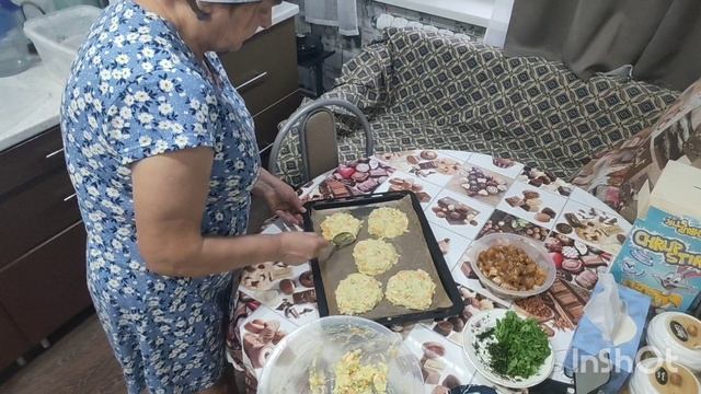 смотрю блогеров и убираюсь/  кабачковые корзиночки с мясом✔️