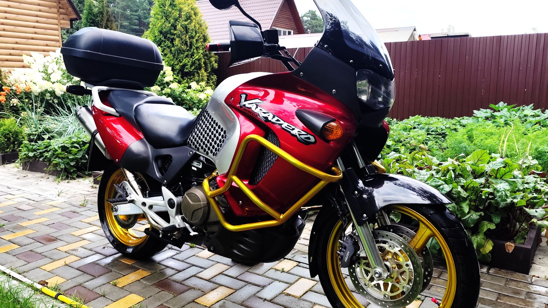Honda XL1000V Varadero 2000 г.