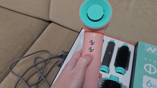 Фен Стайлер для волос 6 в 1 New Level. Мощность 1300 Вт. Длина шнура 1,9 м. Вращение шнура на 360°☺️