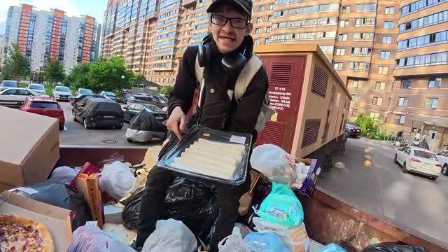 Как я зарабатываю лазая по мусоркам_  Dumpster Diving RUSSIA #130