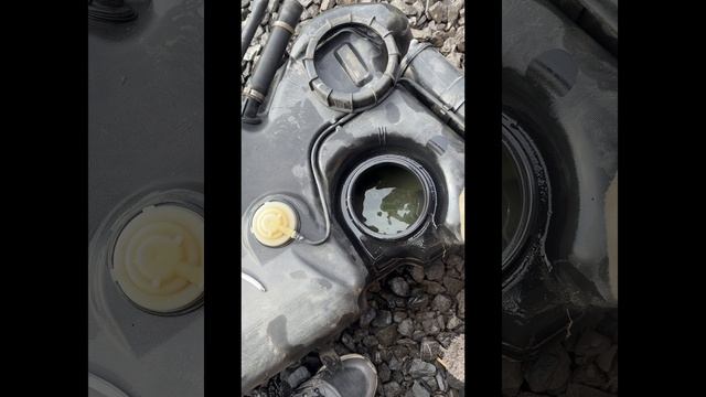 Замена бензонасоса Ford Fusion со снятием бензобака