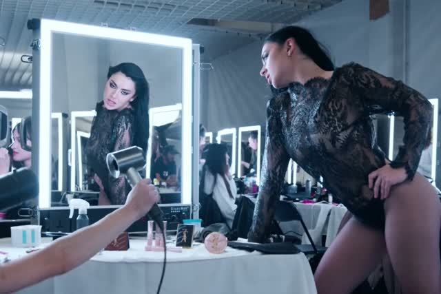 CHARLIE XCX – SS26