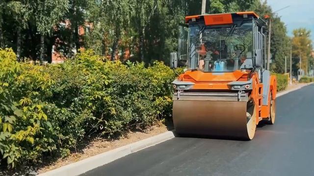 В Подольске на улице Народной идут дорожные работы