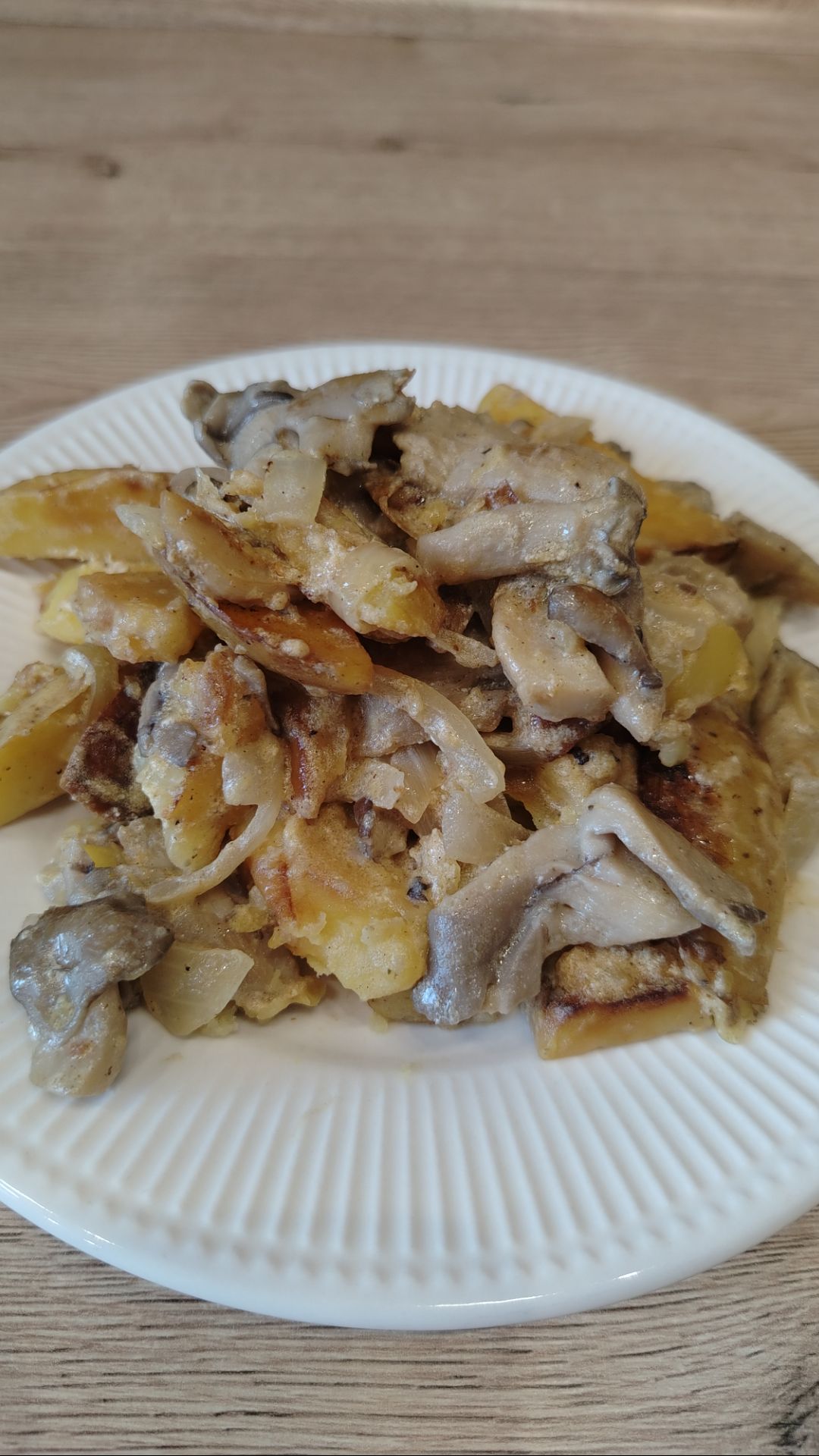 Картофель с вешенками