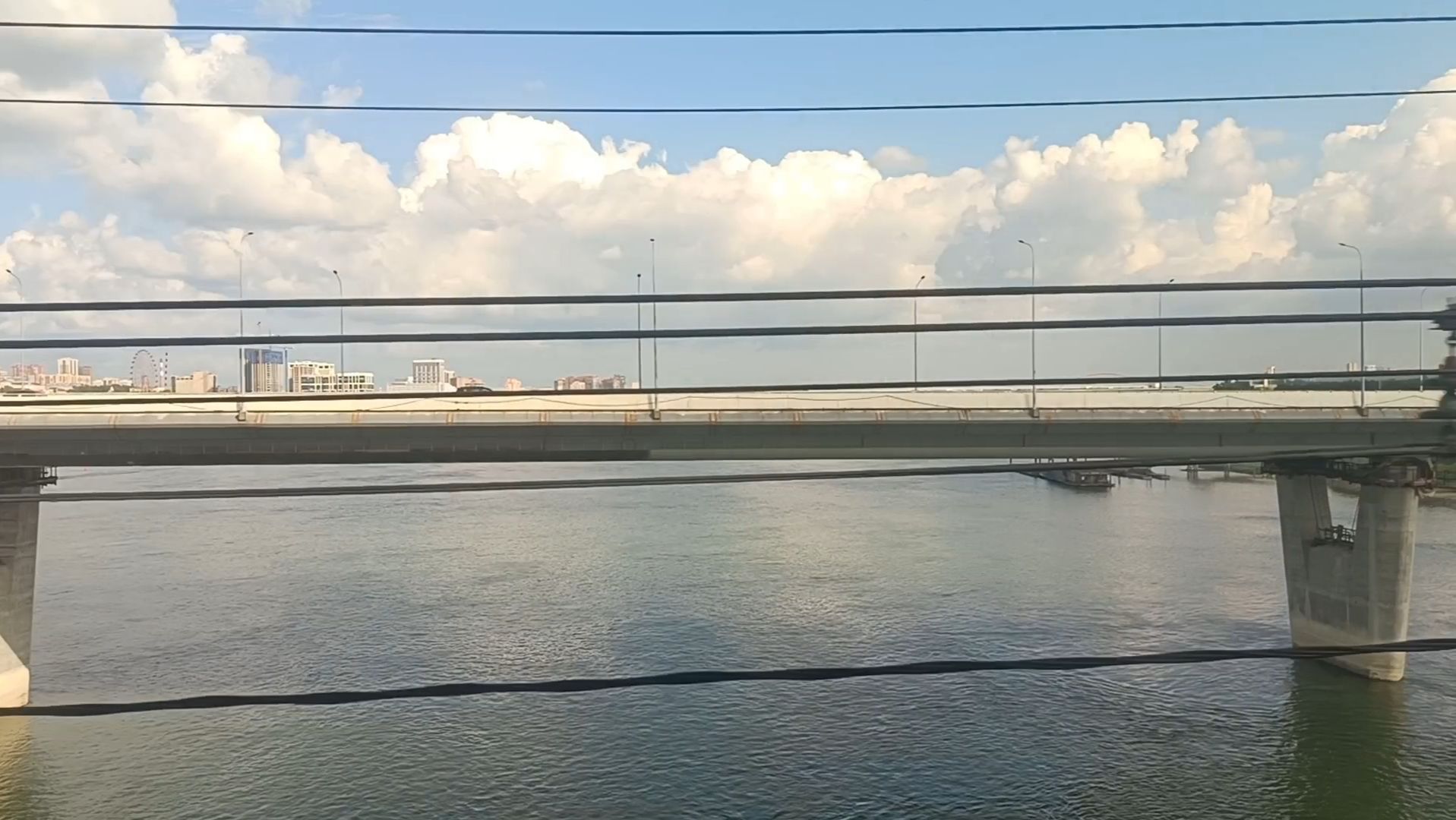 Новосибирск. Едем по реке Обь.