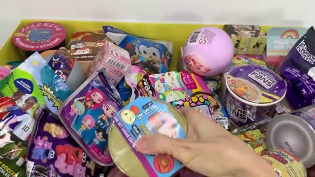 АСМР распаковка сквишей и антистрессов и Сюрприз боксов 🥰💞🥰без разговоров асмр для релакса