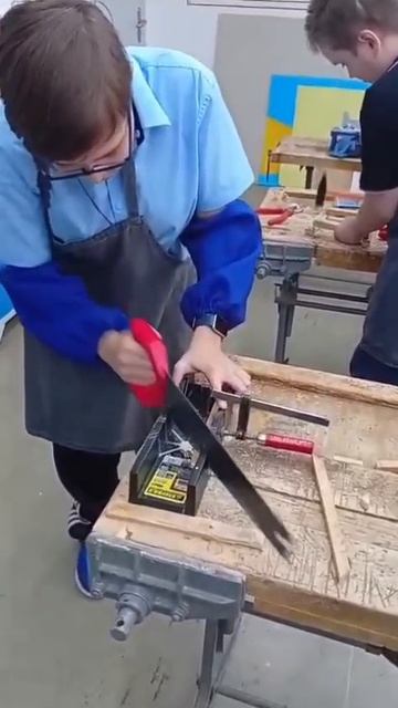 труд
