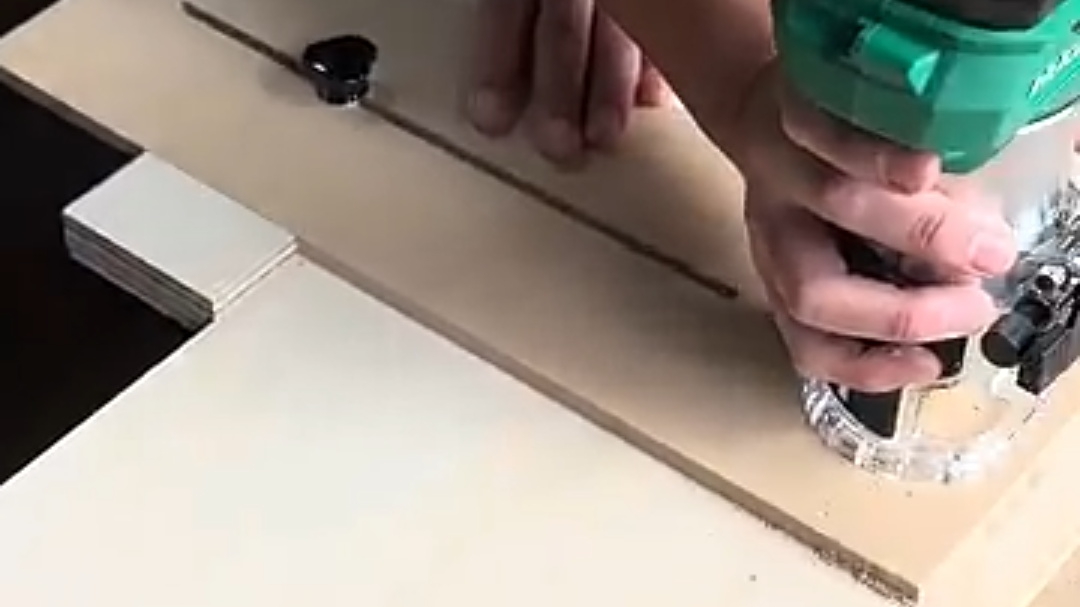 Направляющая.