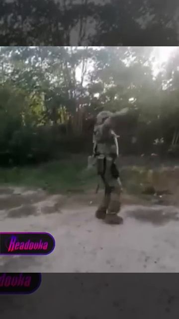 Боец из Калмыкии перед боем танцует свой традиционный танец