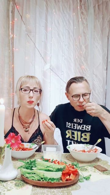 Проросшая пшеницафрагмент мукбанга