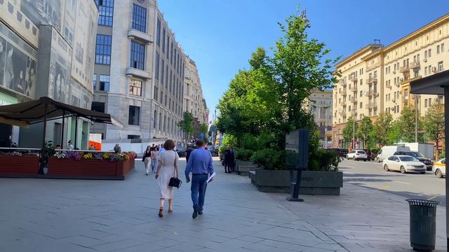 Красивая летняя прогулка по центру Москвы  Красная площадь Манежная и Тверская 30C