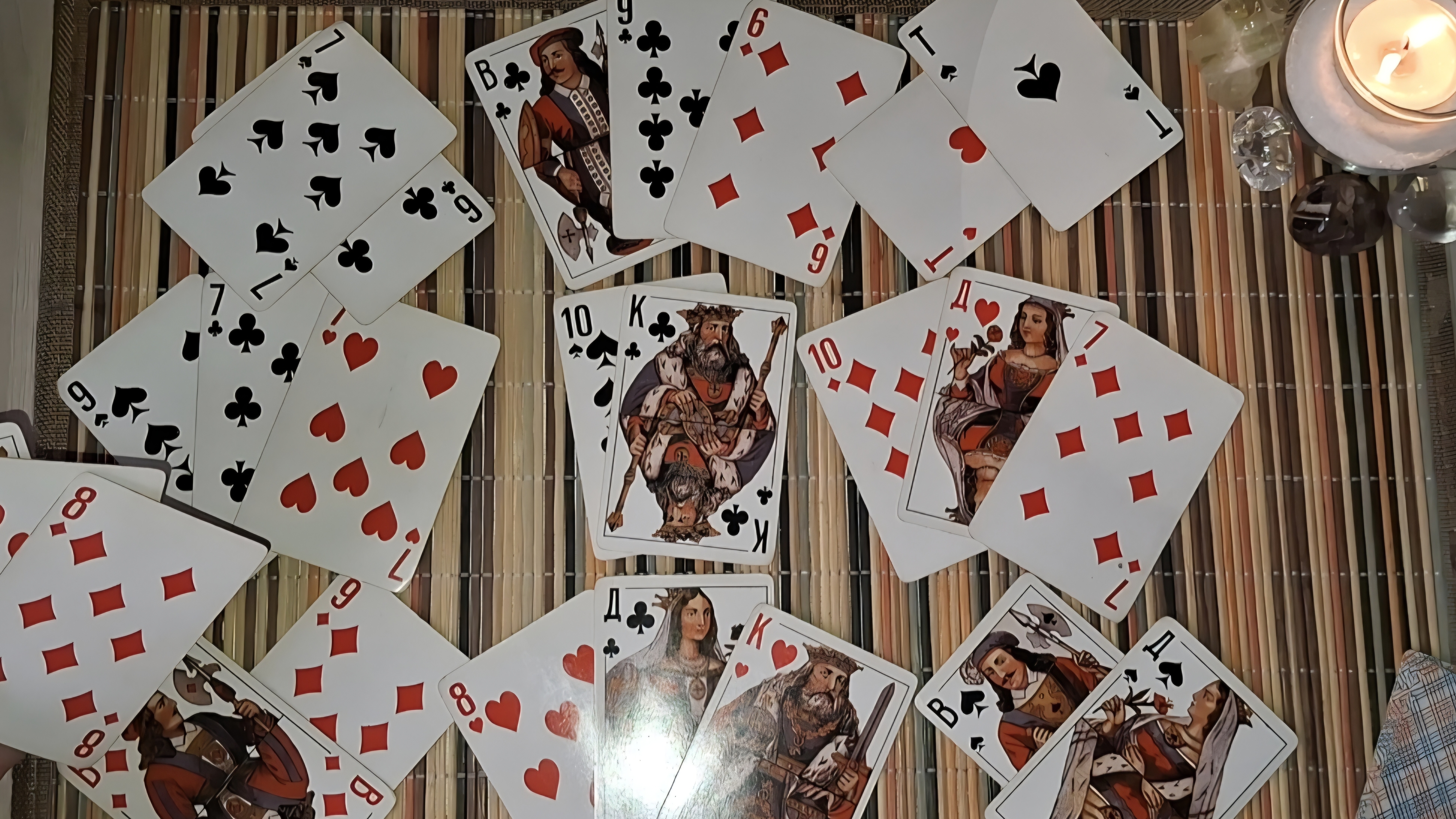 Расклад на ♣️ крестового 👑 короля (🔺️)
