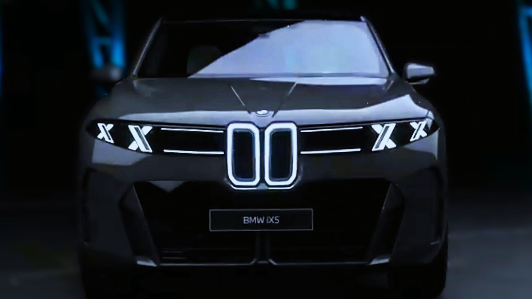 Электрический супер премиальный внедорожник BMW IX5