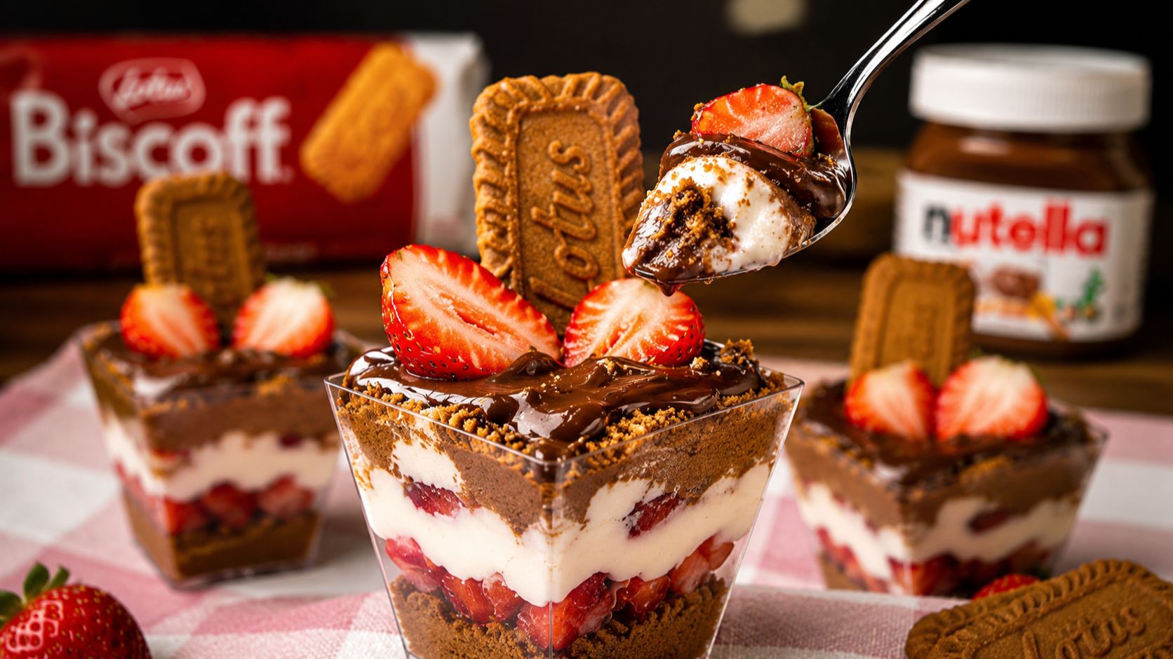 Клубника крем и Nutella  десерт в стаканчиках без духовки