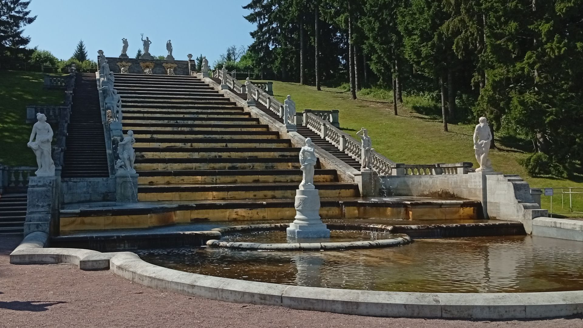 Петергоф. Фонтан Каскад Золотая гора.