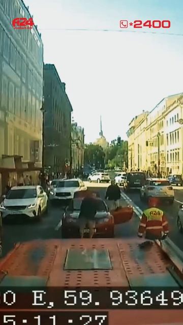 Как успеть в аэропорт после ДТП на Невском? Запуск Mazda #авто #питер #эвакуатор #ДТП