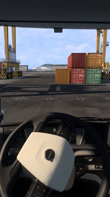 ВЕЗУ МОРКОВЬ НА VOLVO FH 6 В БАЙОННА