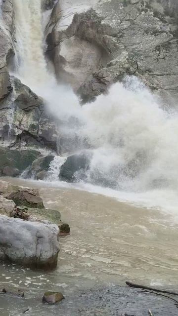 Водопад в Табасаране, реки, водопады в горах Дагестана