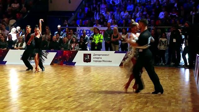 Спортивные бальные танцы. Чемпионат МИРА!!!! САМБА!!!!